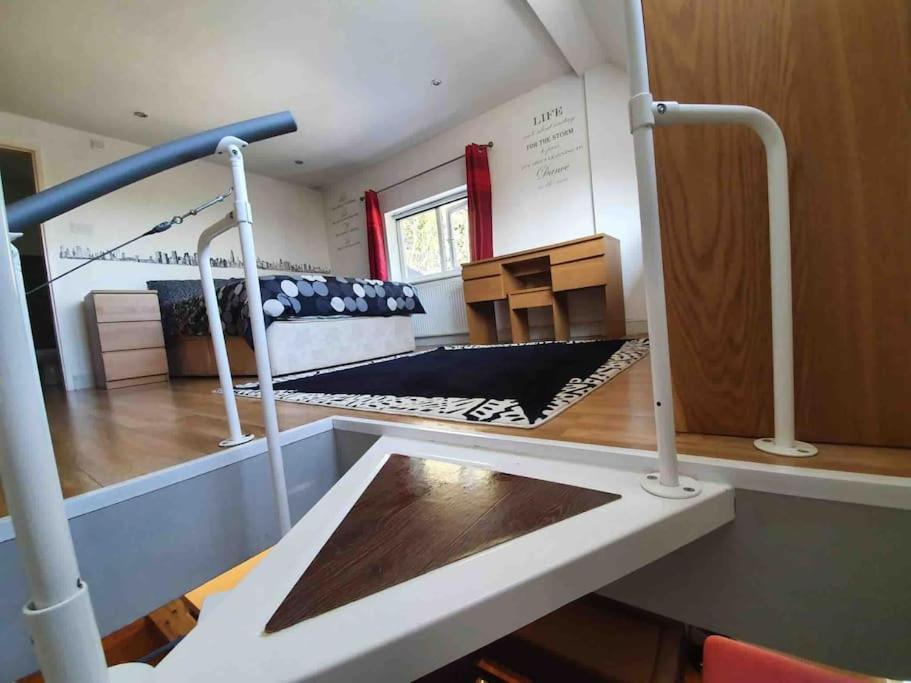 Amazing Flat In The Middle Of The Golf Course Lejlighed Manchester Eksteriør billede