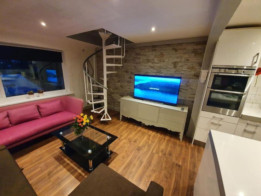 Amazing Flat In The Middle Of The Golf Course Lejlighed Manchester Eksteriør billede