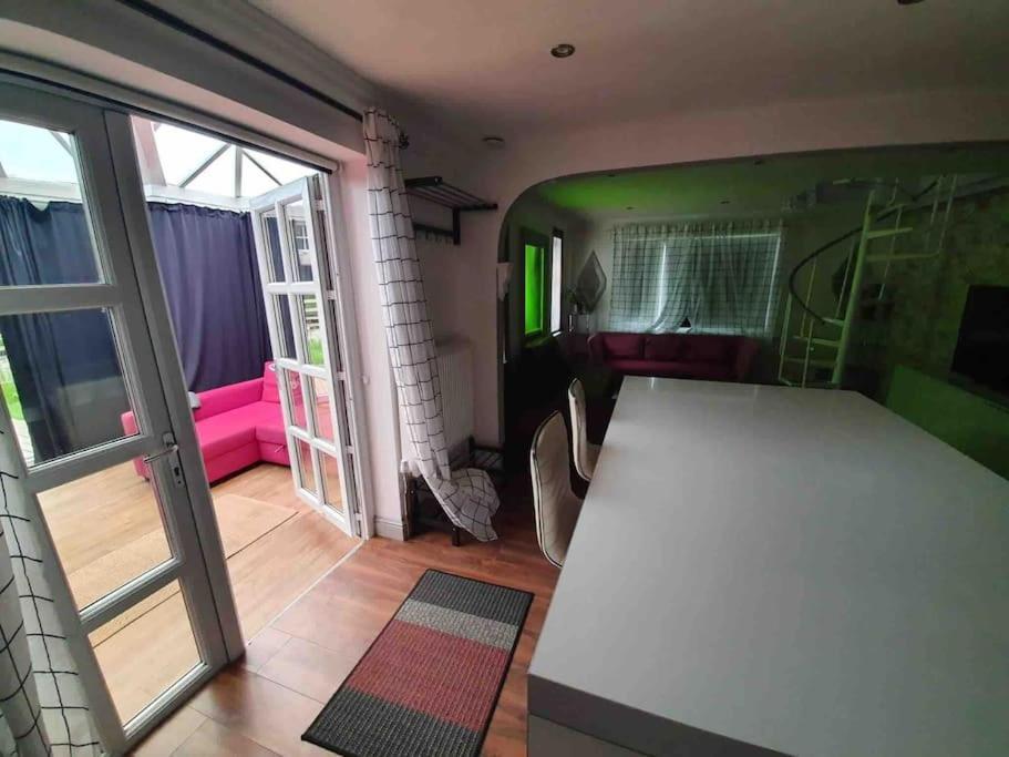 Amazing Flat In The Middle Of The Golf Course Lejlighed Manchester Eksteriør billede